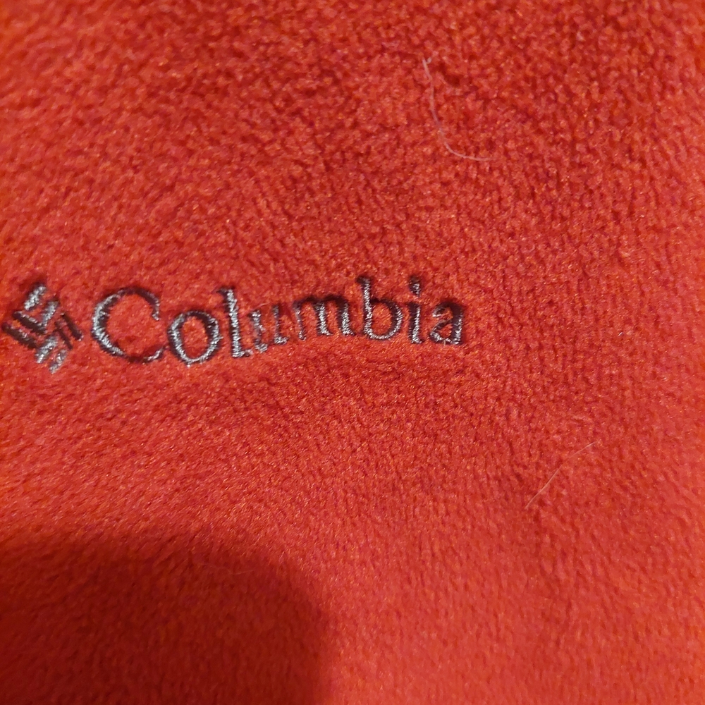2 Columbia Vibrant Red And Blue Fleece Vest